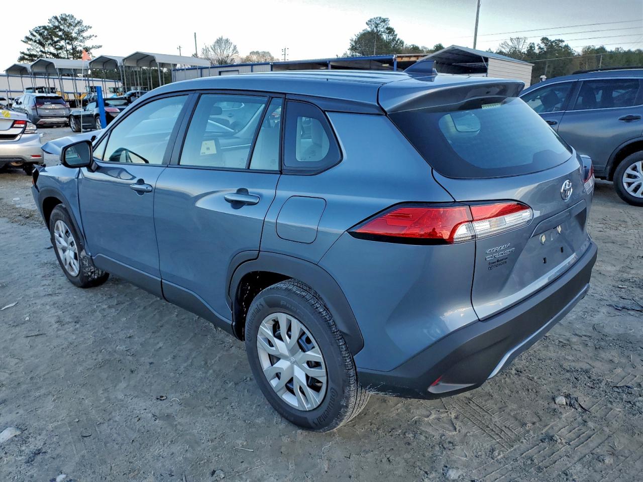 Toyota Corolla L Image 2