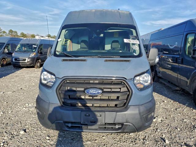 Ford Transit T-250 Image 5
