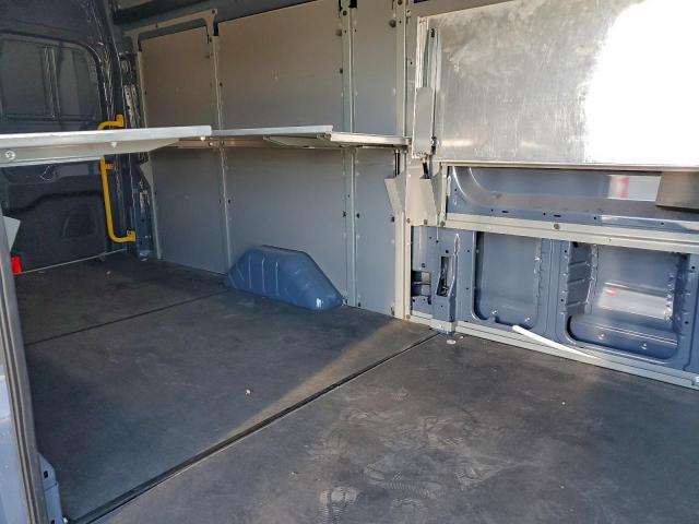 Ford Transit T-250 Image 12