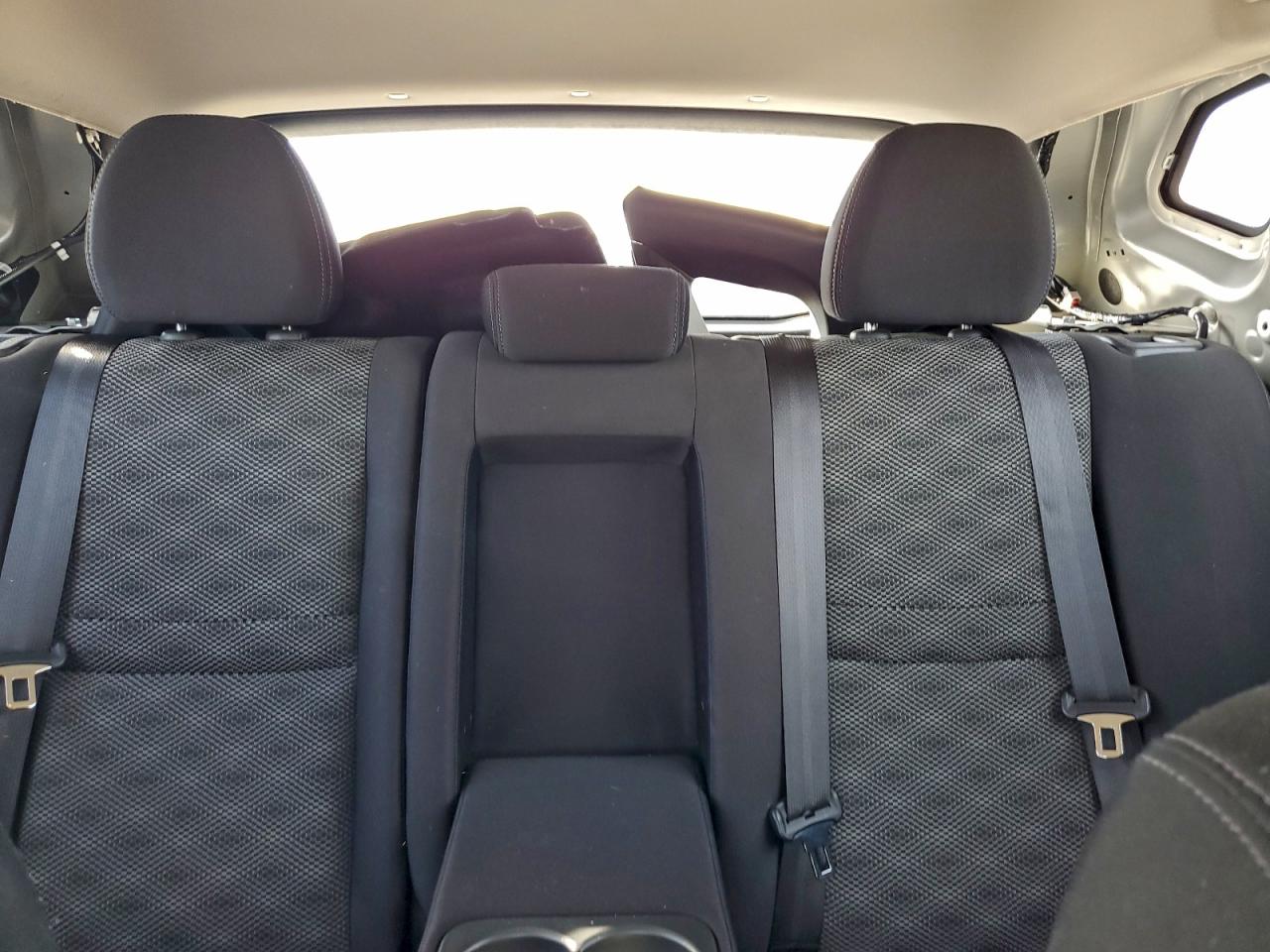 Nissan Rogue S Image 10