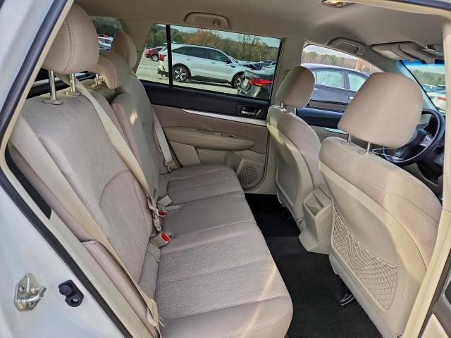 Subaru Outback 2.5i Premium Image 7