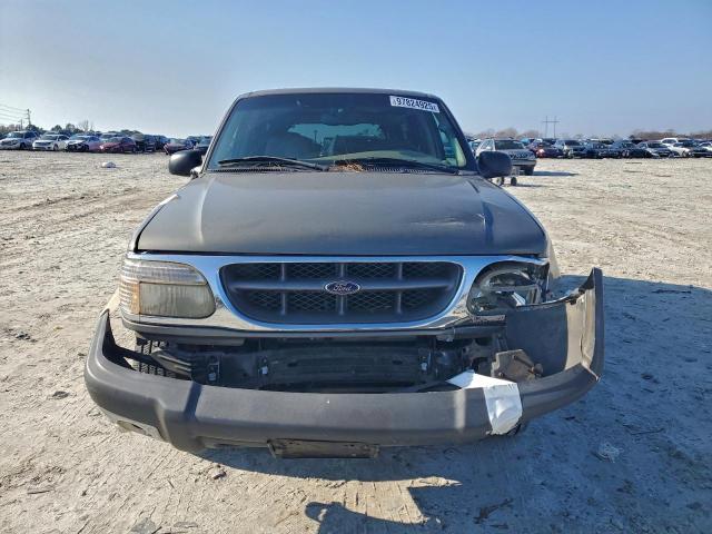 Ford Explorer Xlt Image 9