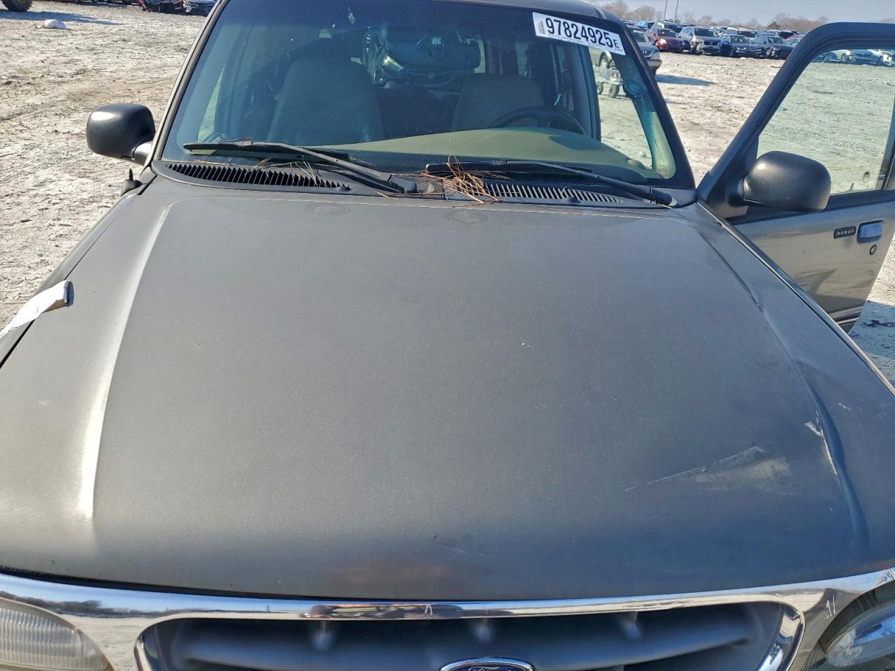 Ford Explorer Xlt Image 7