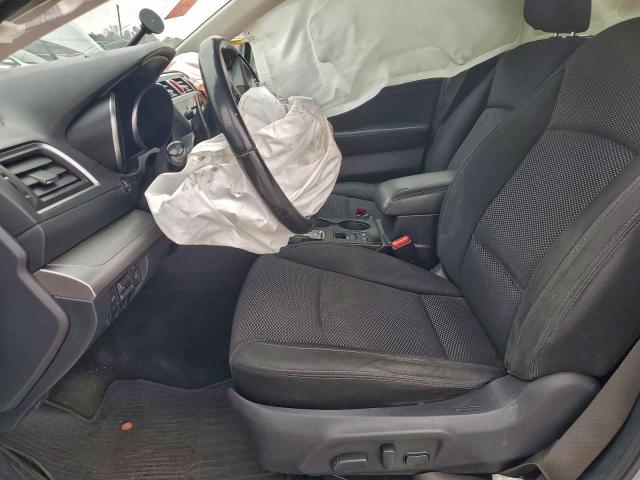 Subaru Outback 2.5i Premium Image 13