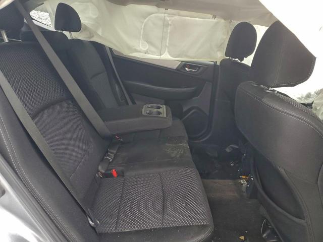 Subaru Outback 2.5i Premium Image 8