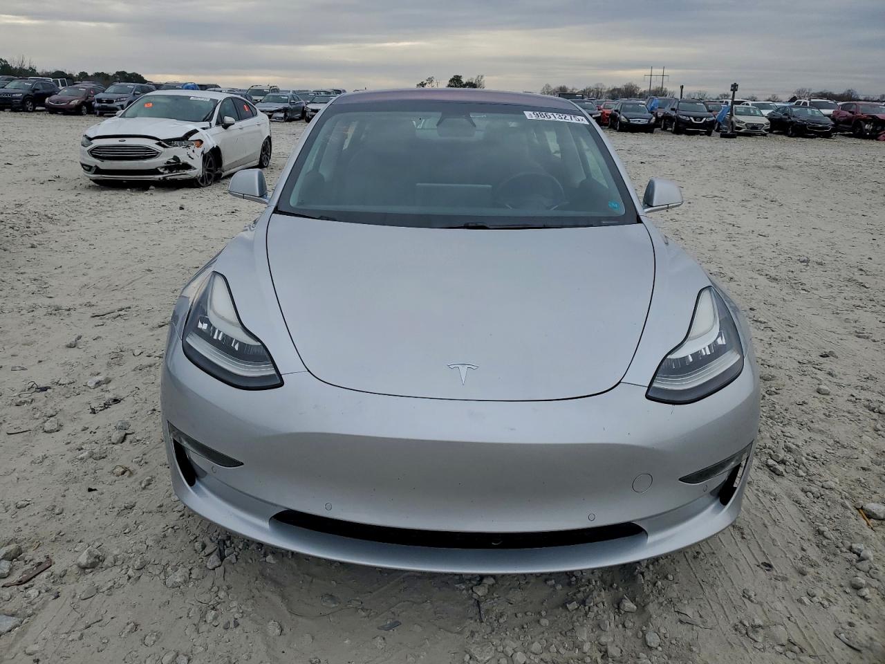 Tesla Model 3 Image 9
