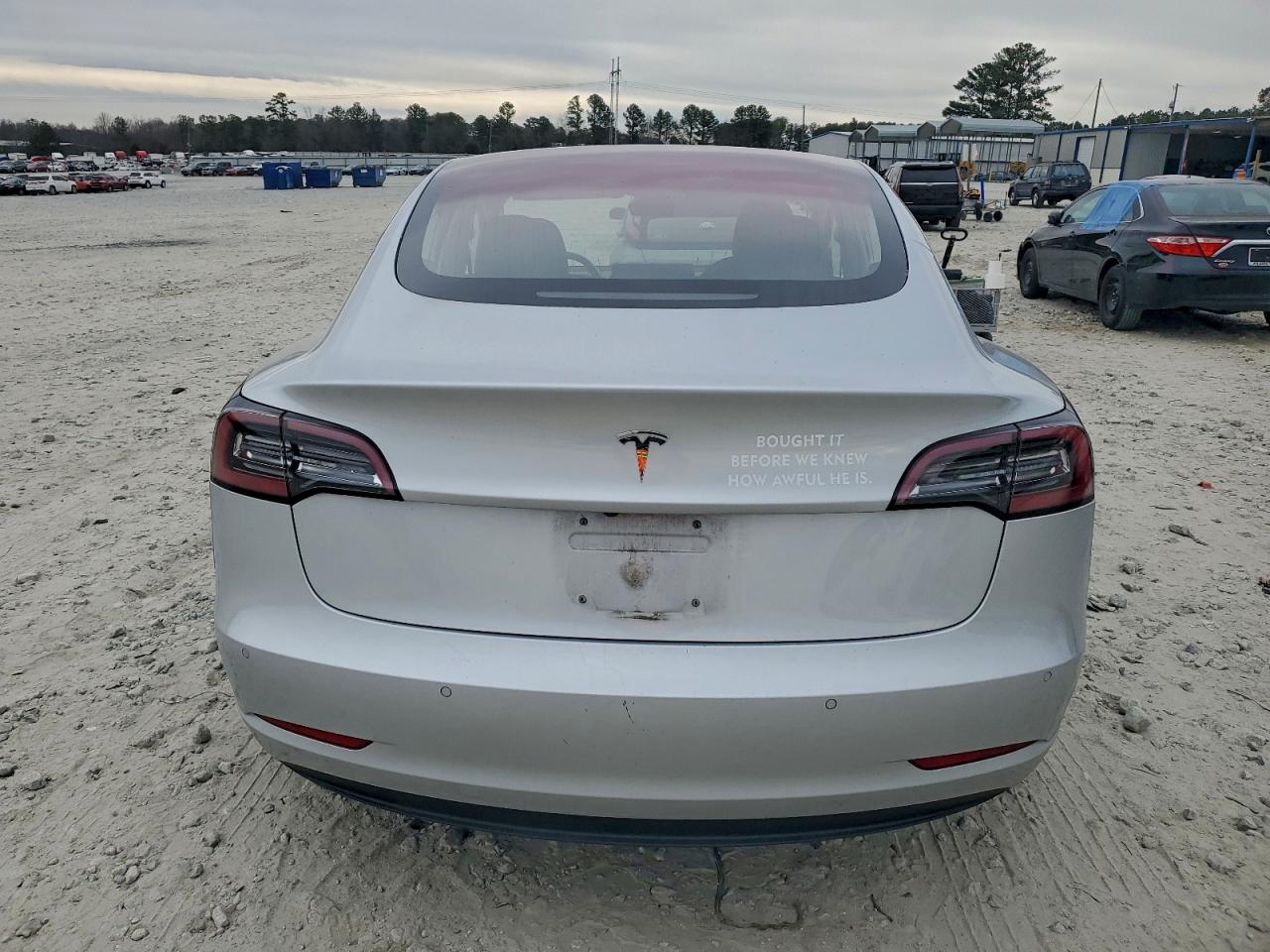 Tesla Model 3 Image 4