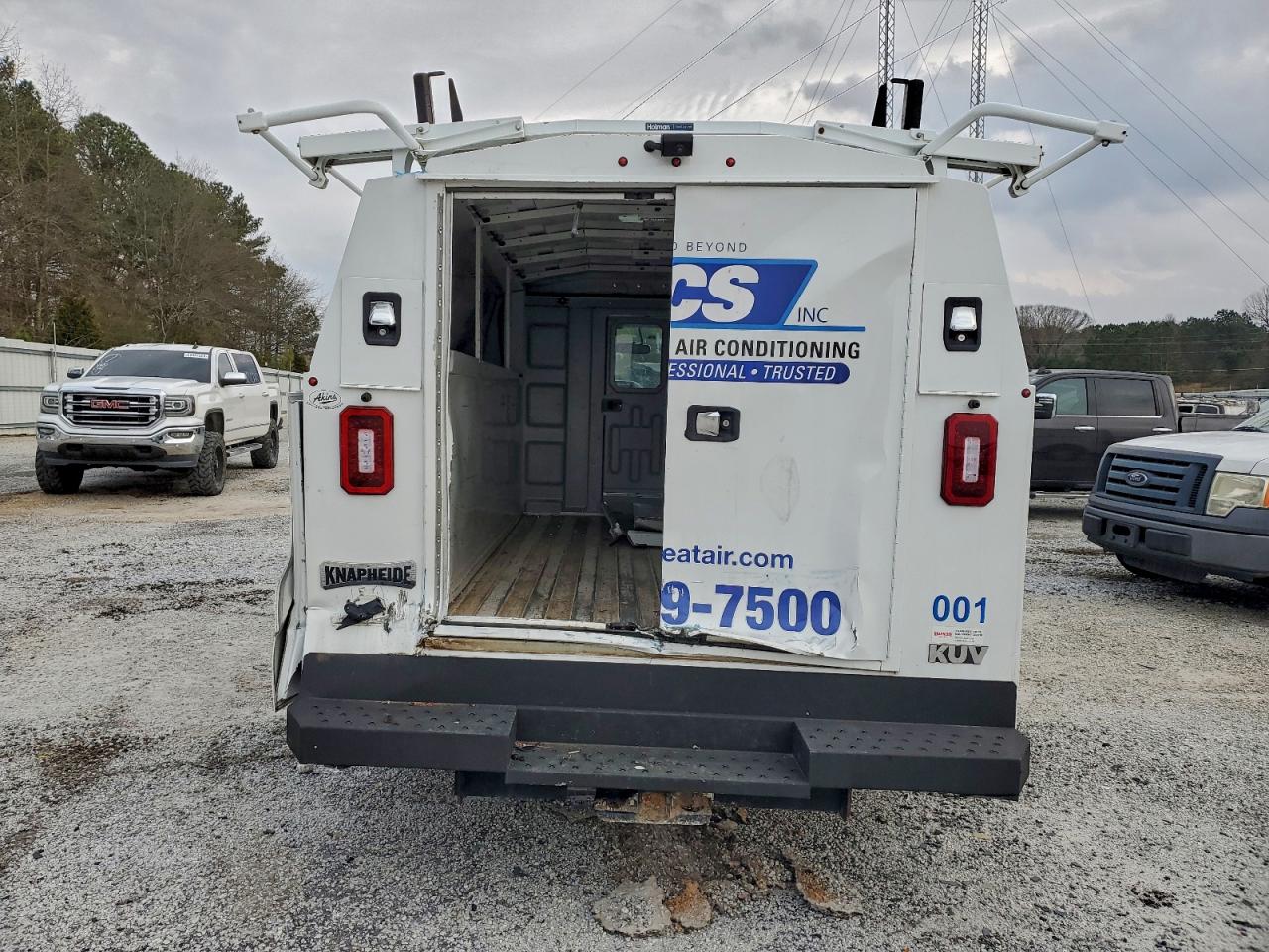 Ford Econoline E350 Super Duty Cutaway Van Image 12