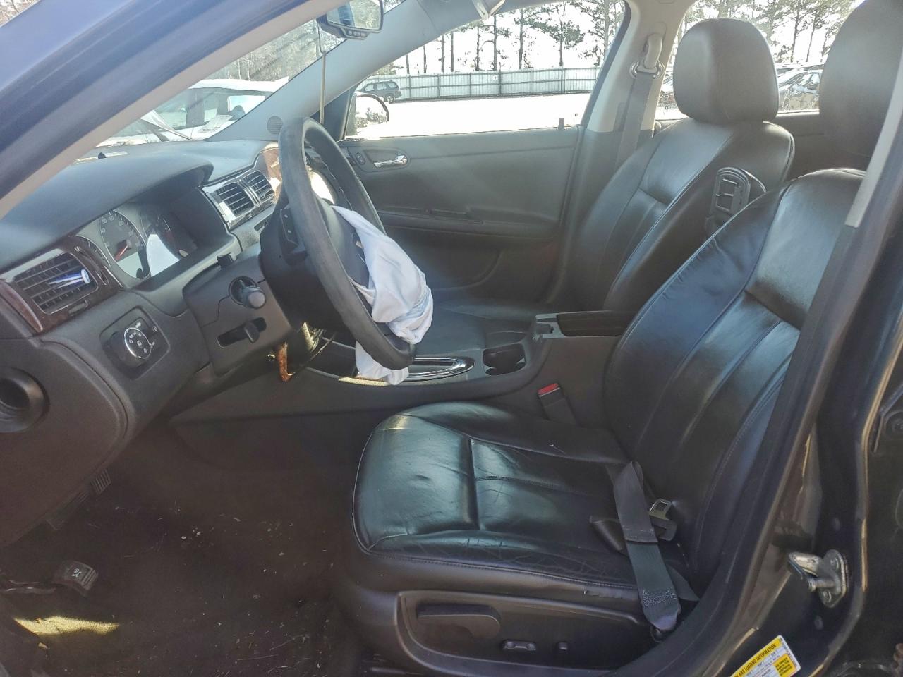 Chevrolet Impala Ltz Image 11