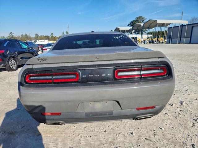 Dodge Challenger Sxt Image 11